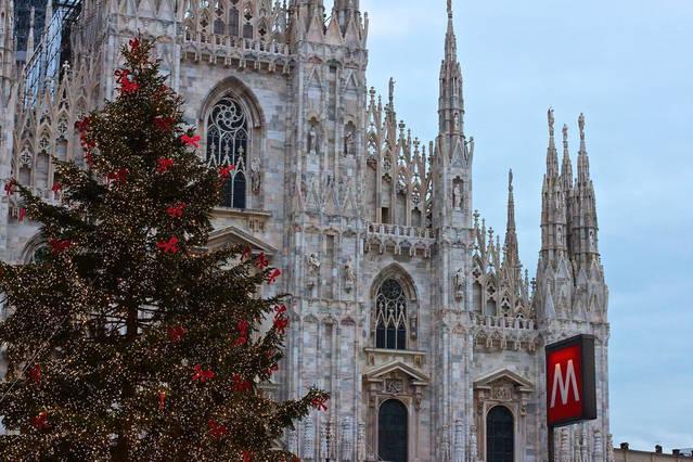 Flat In Piazza Duomo Apartment มิลาน ภายนอก รูปภาพ